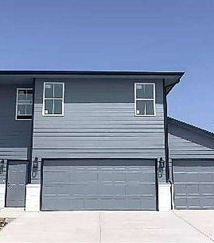 RJ Castle Homes two-storey new home for sale with a three-car garage – Wichita, KS